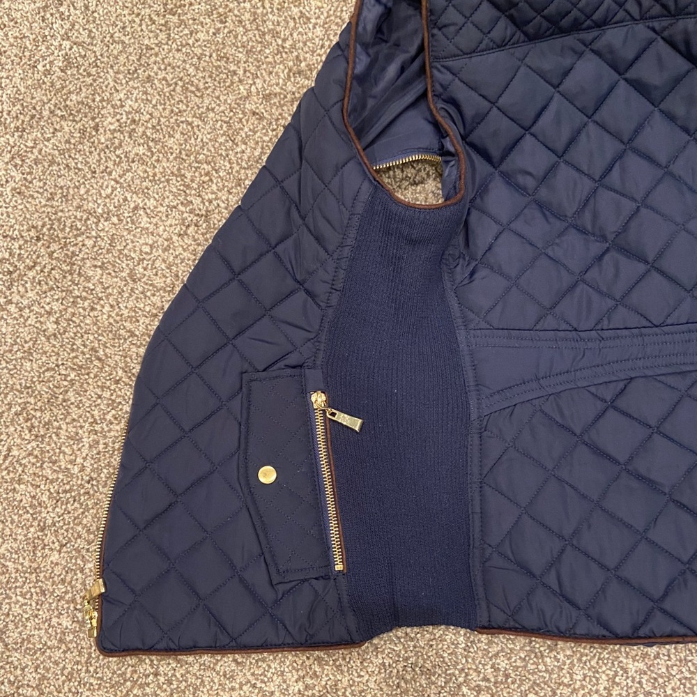 Navy vest - Picture 5 of 6